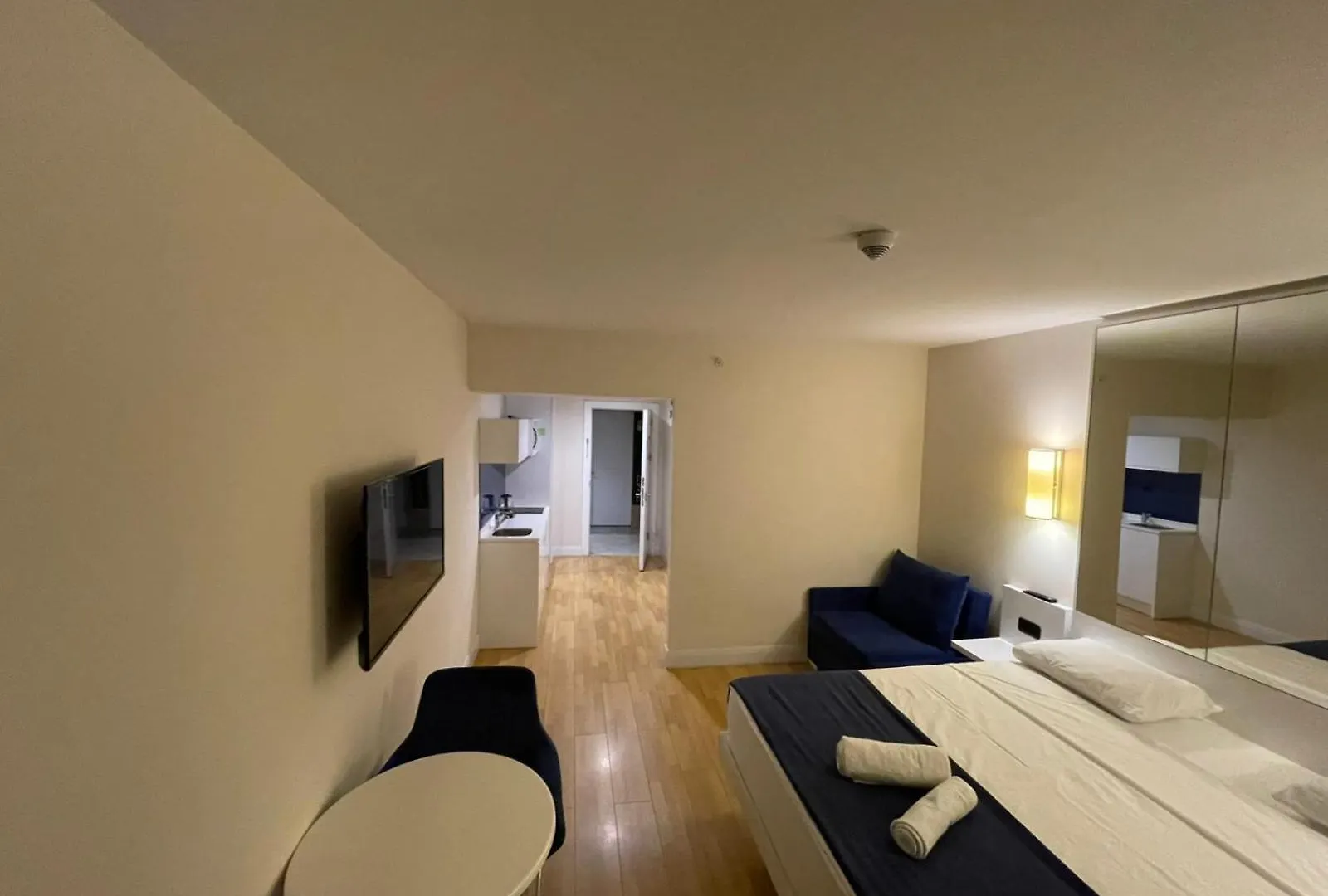 מלון דירות Spend Your Time In Batumi In Orbi City N6